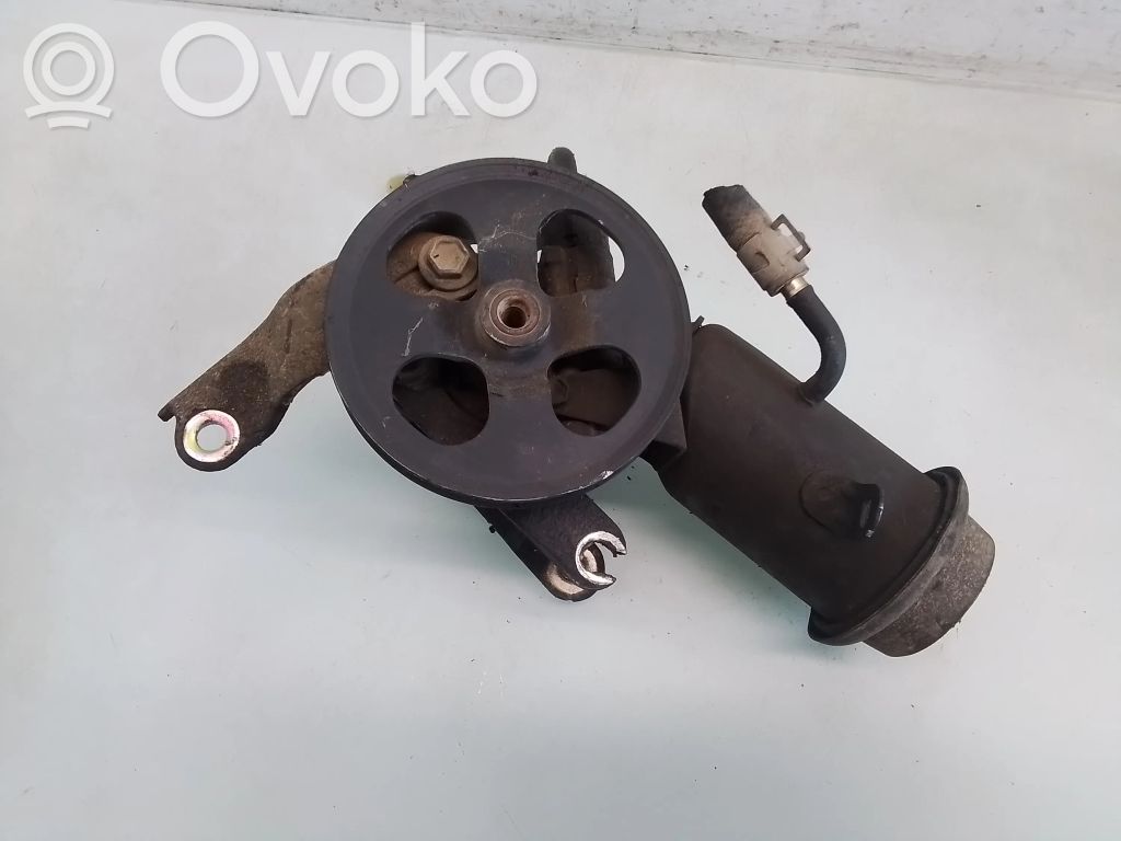 Ohjaustehostimen pumppu