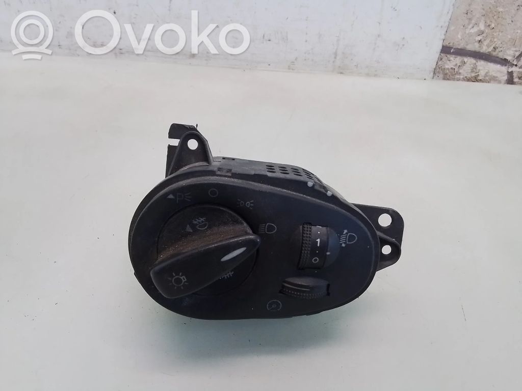 Ford Focus Light switch 