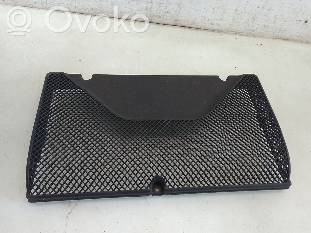 Audi A8 S8 D2 4D Muu moottoritilan osa 