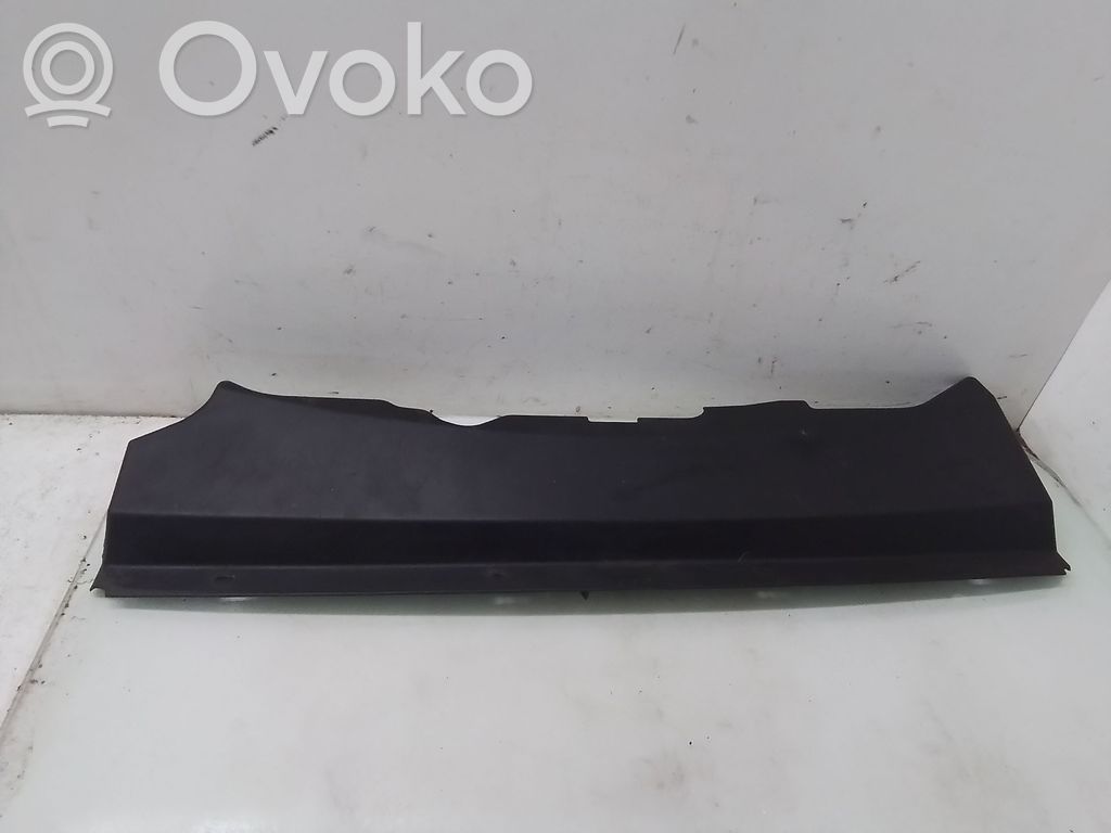 Ford Focus Engine bonnet/hood lock trim molding 
