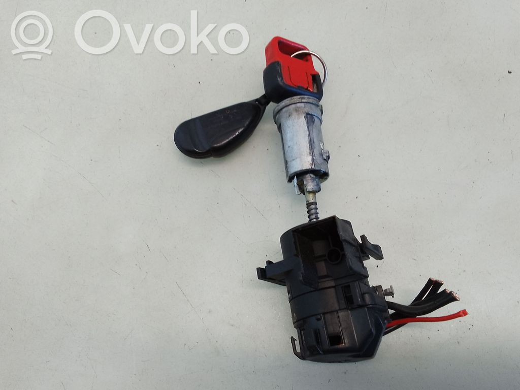 Opel Astra G Užvedimo spynelė 