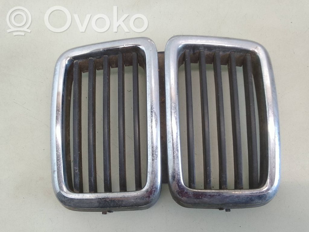BMW 5 E28 Front grill 