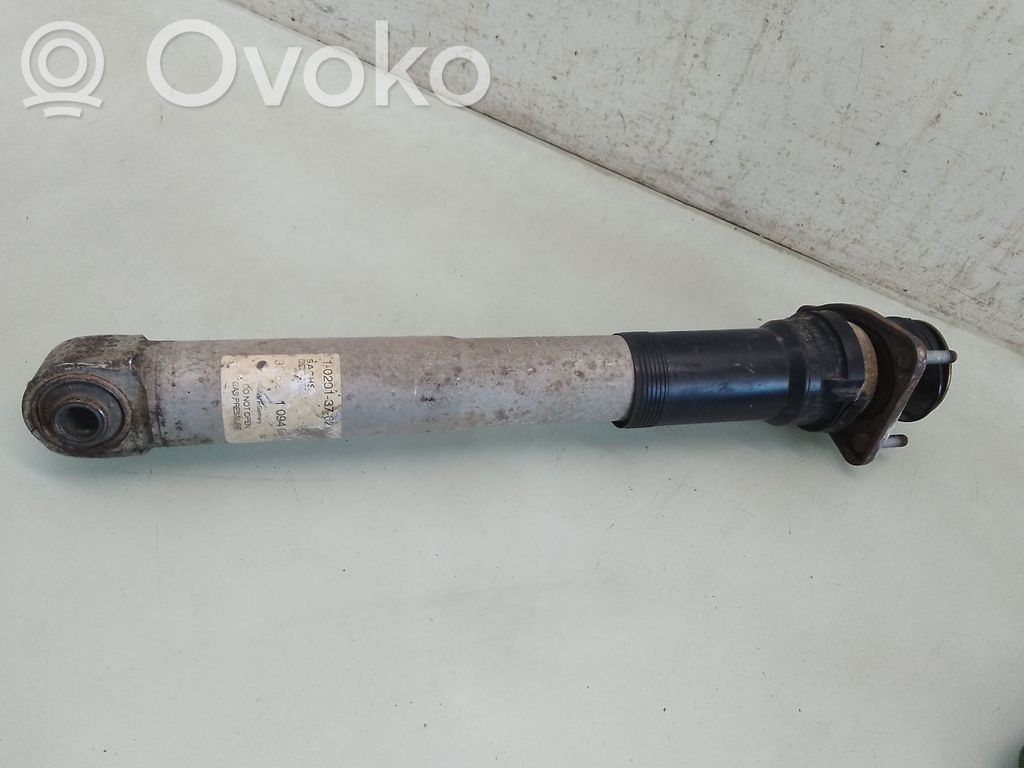 Takaiskunvaimennin   33521092