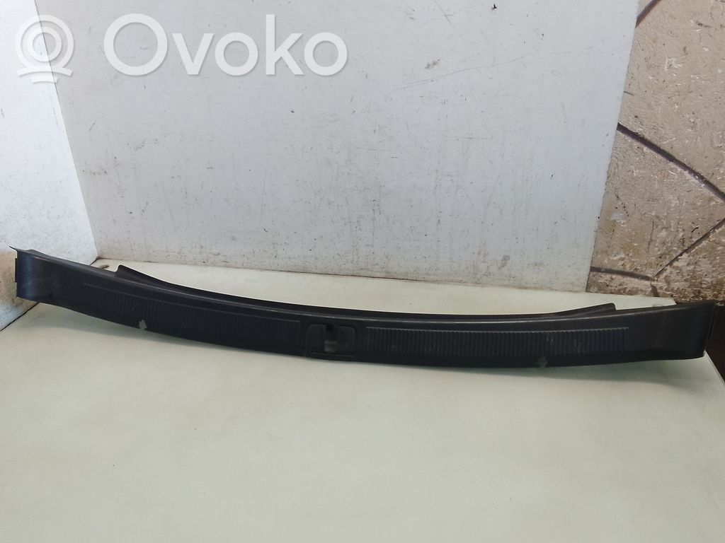 Audi A8 S8 D2 4D Katon muotolistan suoja 