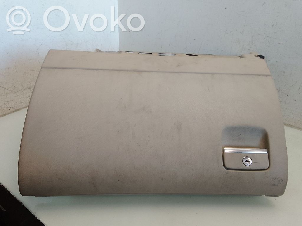 Audi A8 S8 D3 4E Glove box 