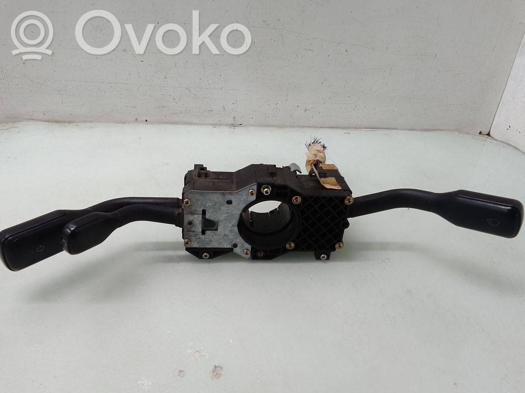 Audi A4 S4 B5 8D Interruptor/palanca de limpiador de luz de giro 