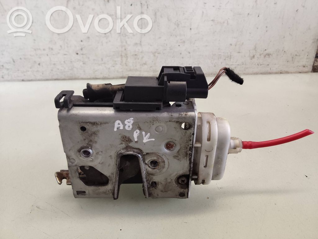 Audi A8 S8 D2 4D Front door lock 