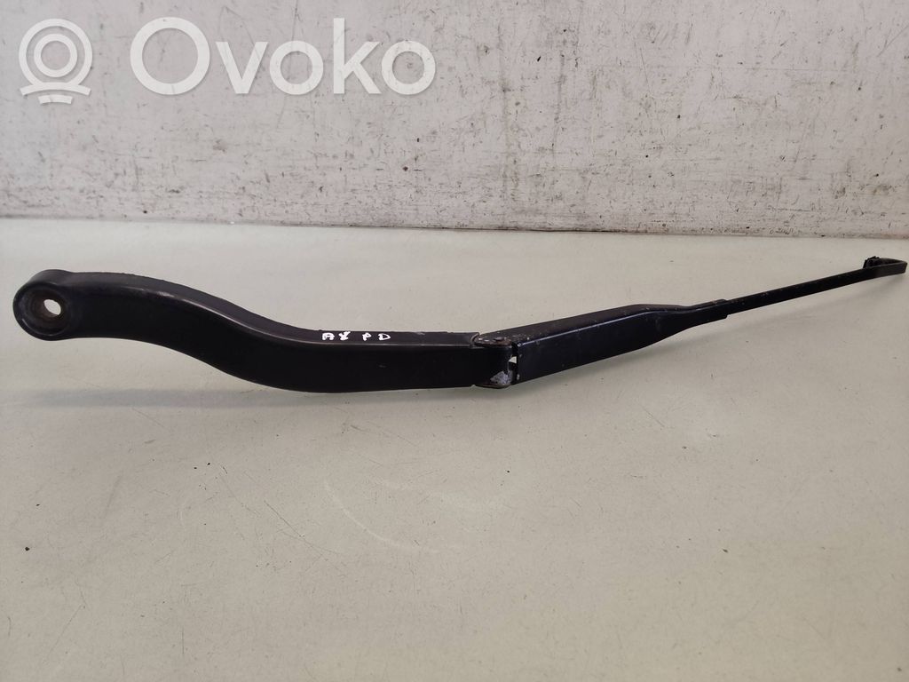 Audi A8 S8 D2 4D Front wiper blade arm 