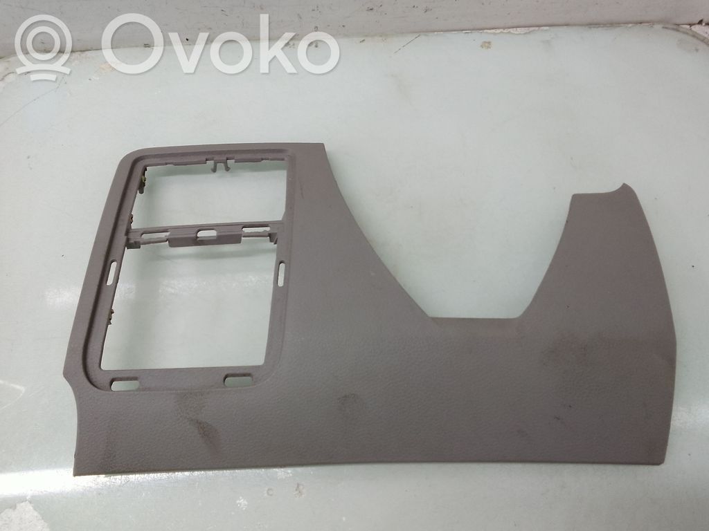 Renault Modus Dashboard lower bottom trim panel 