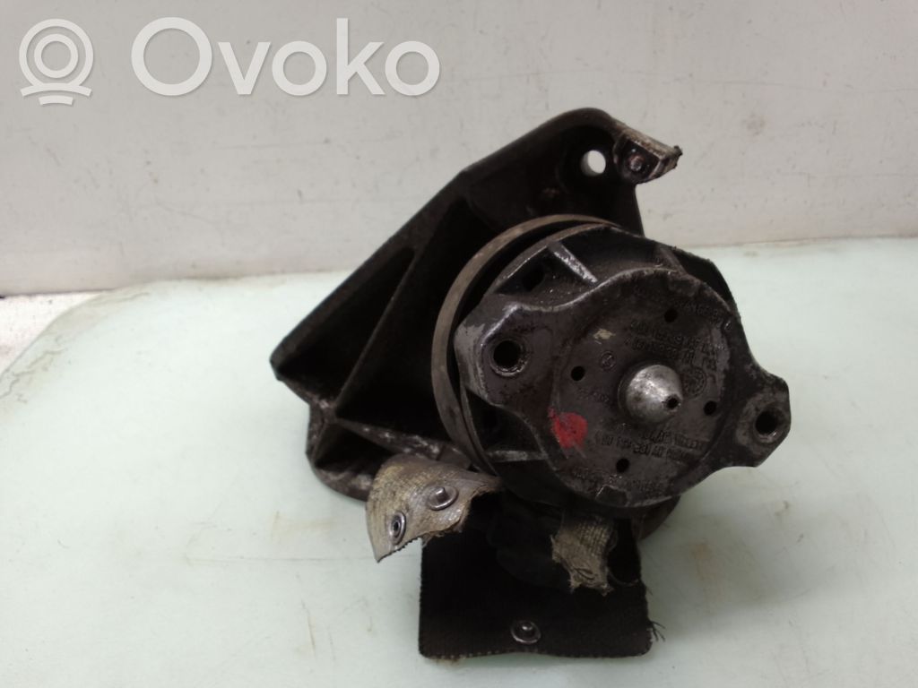 Audi A8 S8 D2 4D Engine mount bracket 