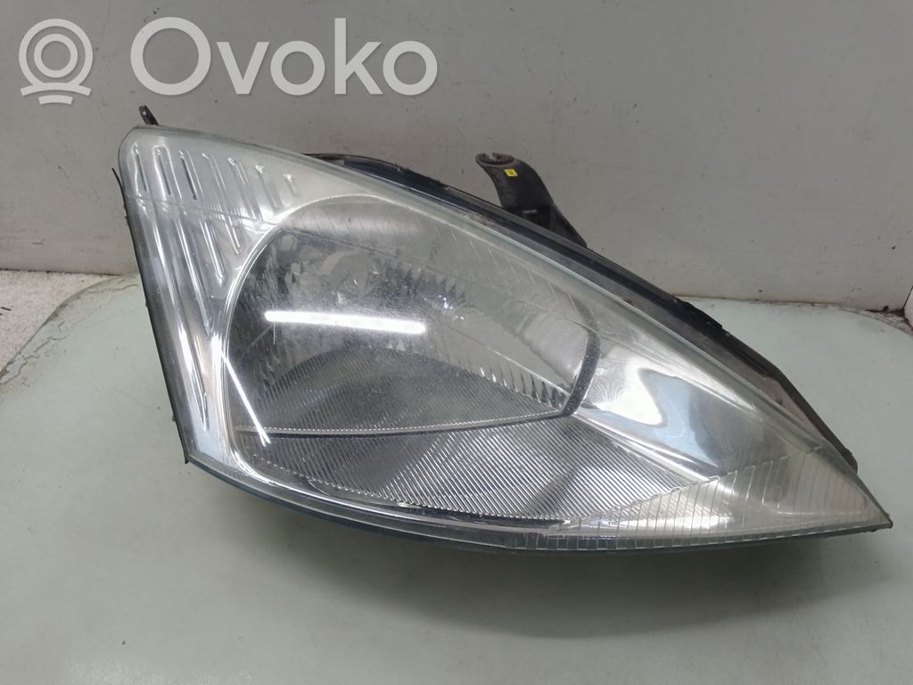 Ford Focus Headlight/headlamp 