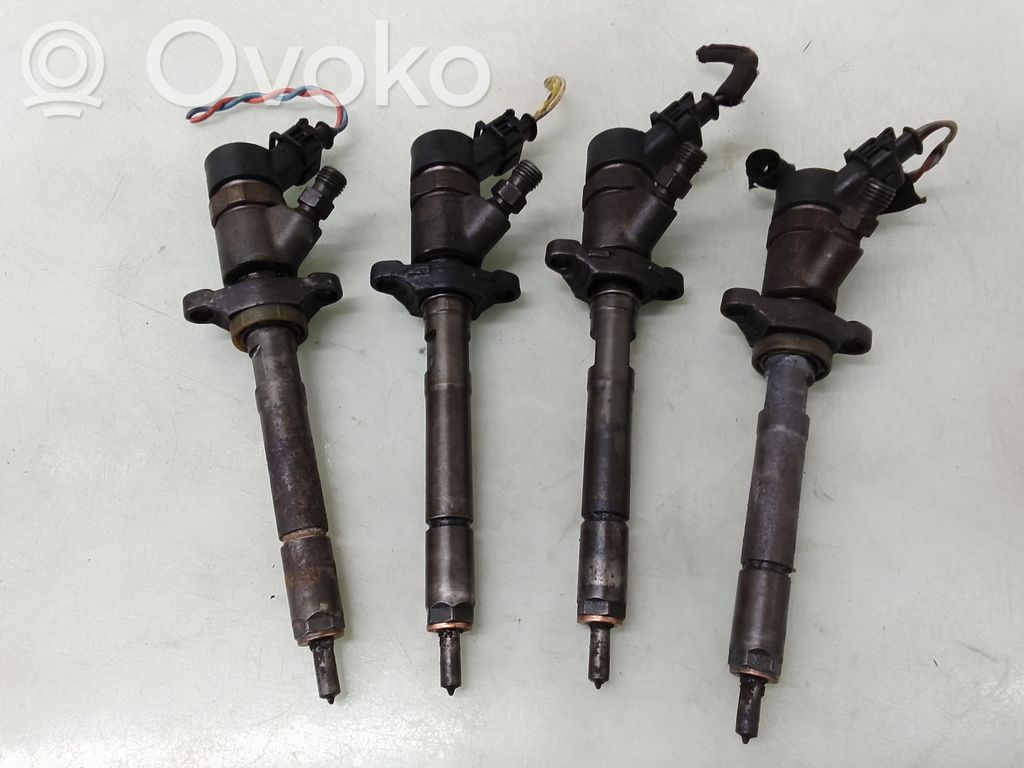Citroen C4 I Set injectoare combustibil 