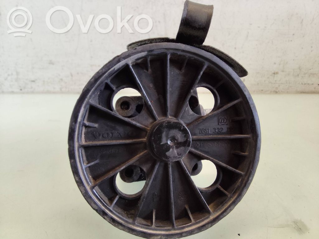 Volvo XC70 Ohjaustehostimen pumppu 