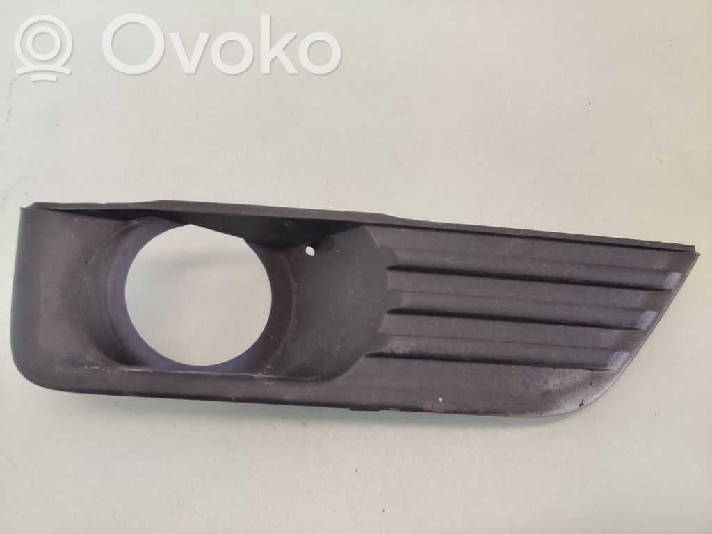 Grille antibrouillard avant   4M5119952AE