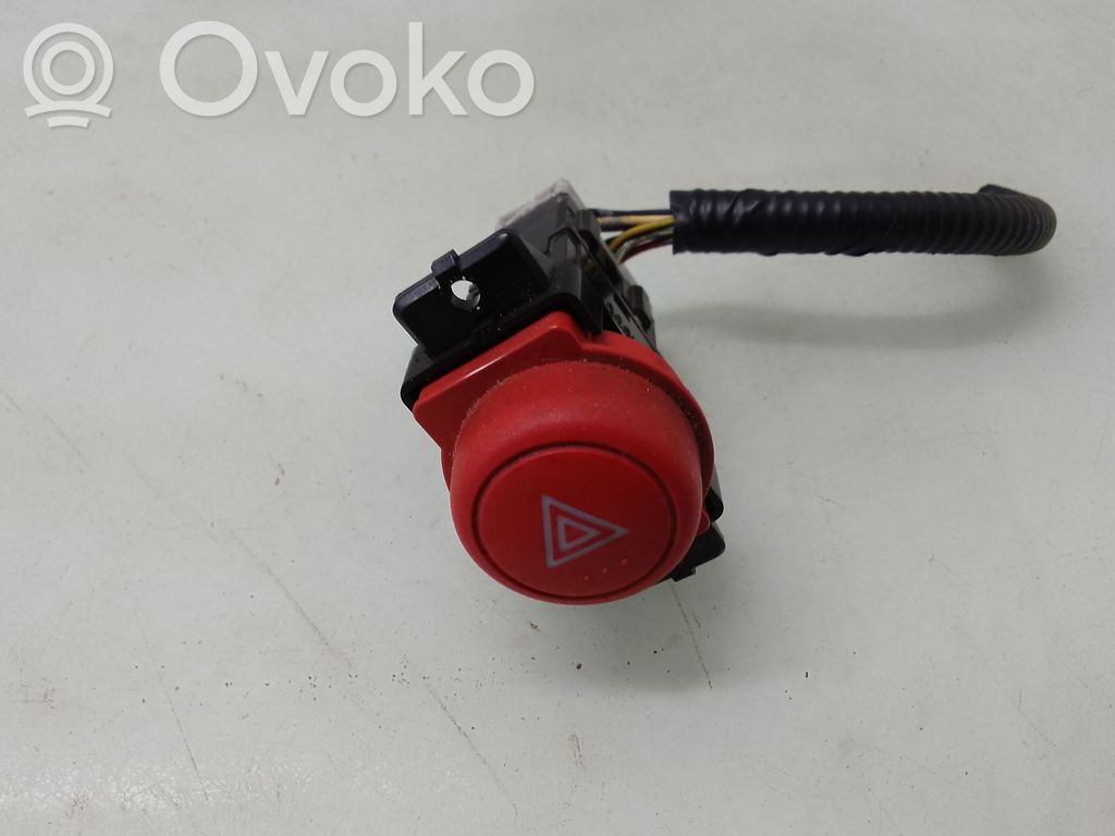 Botón interruptor de luz de peligro   M20419