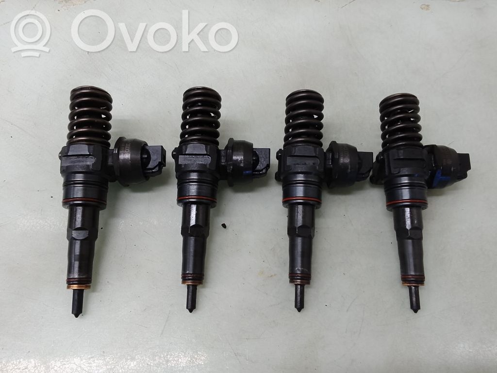 Volkswagen PASSAT B5.5 Wtryskiwacze / Komplet