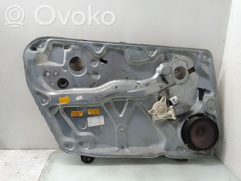 Volkswagen PASSAT B5 Elektryczny podnośnik szyby drzwi przednich 