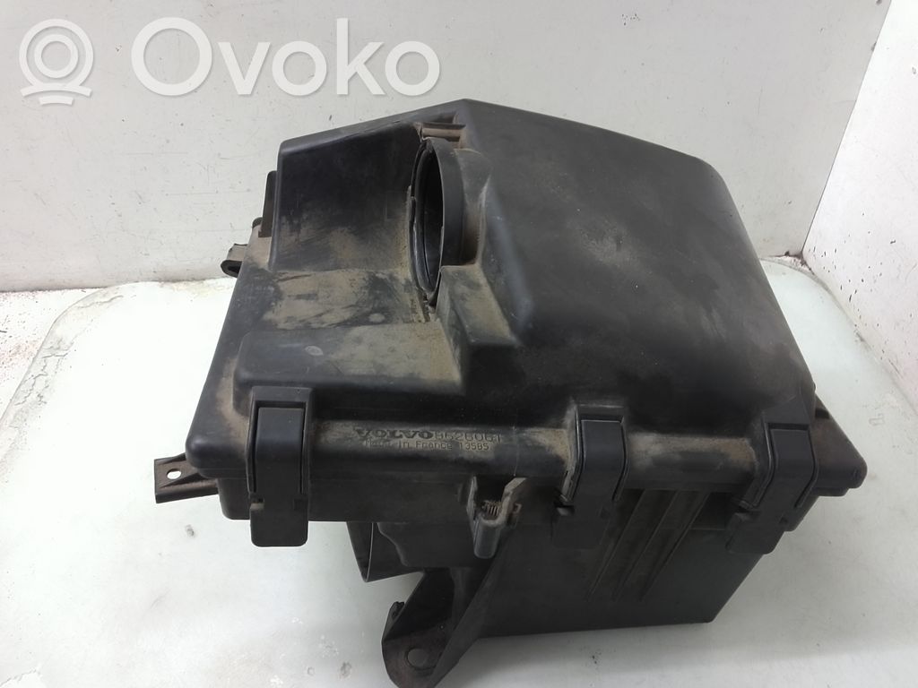 Volvo XC70 Obudowa filtra powietrza