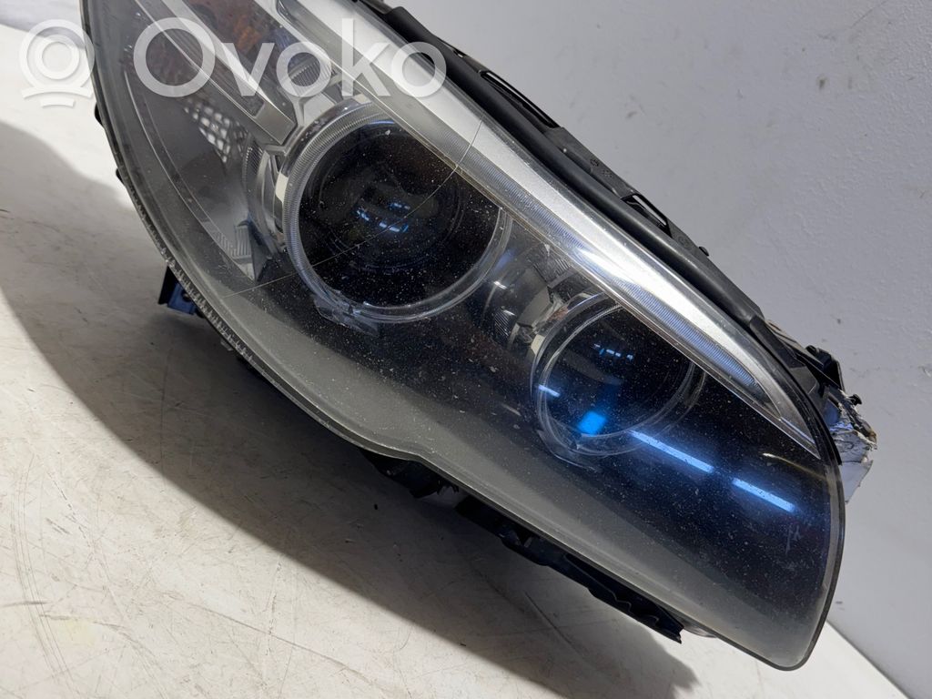 BMW 5 F10 F11 Lampa przednia 