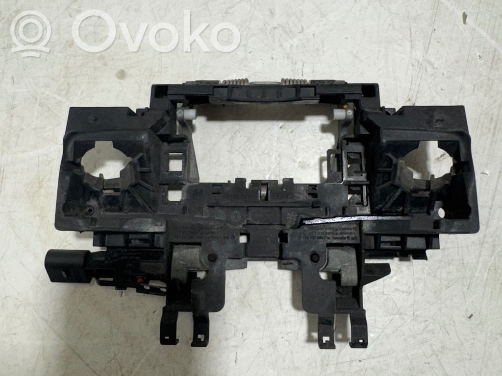 Front door exterior handle/bracket   4E0839885E,4E0839886E,4E2837886F