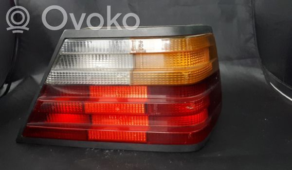 Mercedes-Benz E W124 Lampa tylna 