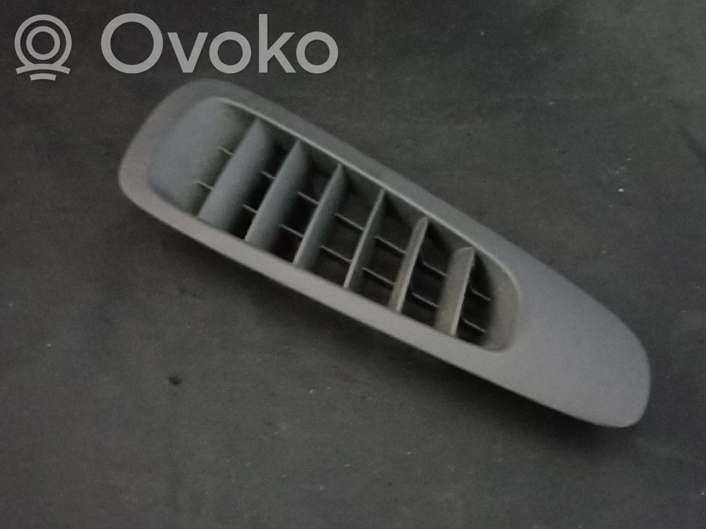 Mercedes-Benz Vito Viano W639 Dash center air vent grill 