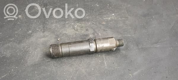 Mercedes-Benz C W202 Inyector de combustible 