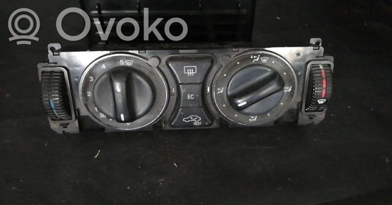 Mercedes-Benz E W210 Panel klimatyzacji 