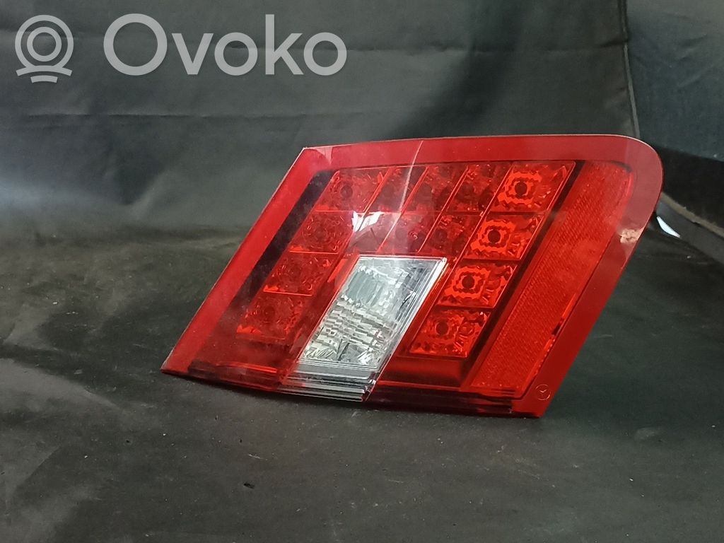 Mercedes-Benz E W212 Lampy tylnej klapy bagażnika 