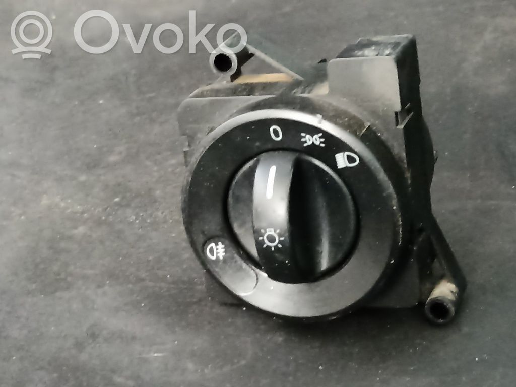 Mercedes-Benz Sprinter W906 Light switch 