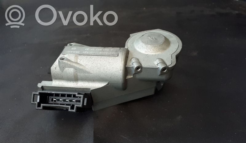 Mercedes-Benz E W210 Ohjauspyörän lukitus 
