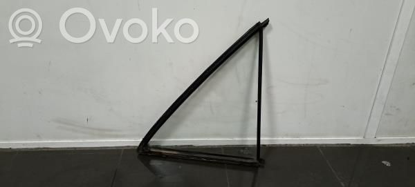 Mercedes-Benz E W124 Rear side window 