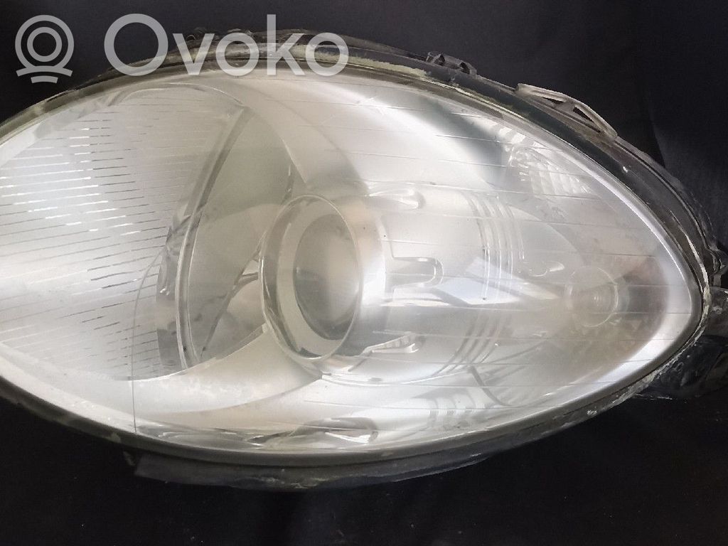 Mercedes-Benz R W251 Faro/fanale 