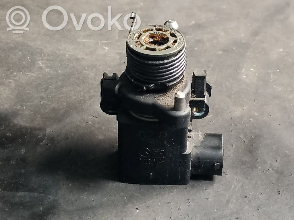 Mercedes-Benz E W210 Sensor / Fühler / Geber 