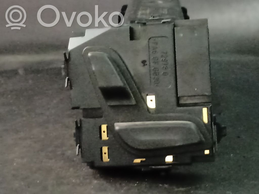 Mercedes-Benz E W212 Seat control switch 