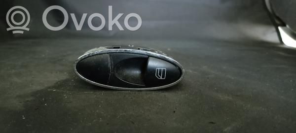 Mercedes-Benz CLS C219 Przyciski szyb 