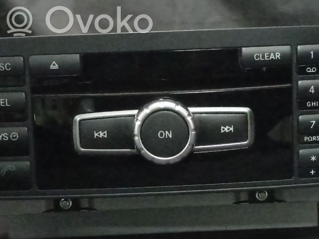 Mercedes-Benz A W176 Panel / Radioodtwarzacz CD/DVD/GPS 