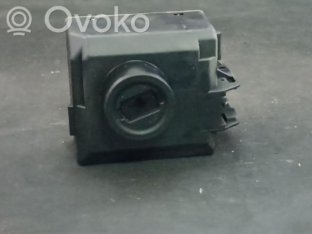 Mercedes-Benz A W176 Engine start stop button switch 