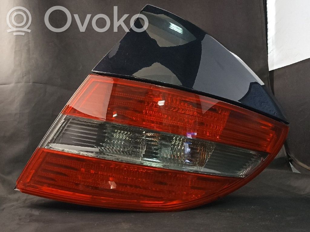 Mercedes-Benz CLC CL203 Задний фонарь в кузове 