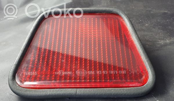 Third/center stoplight   2108200756,A2108200756