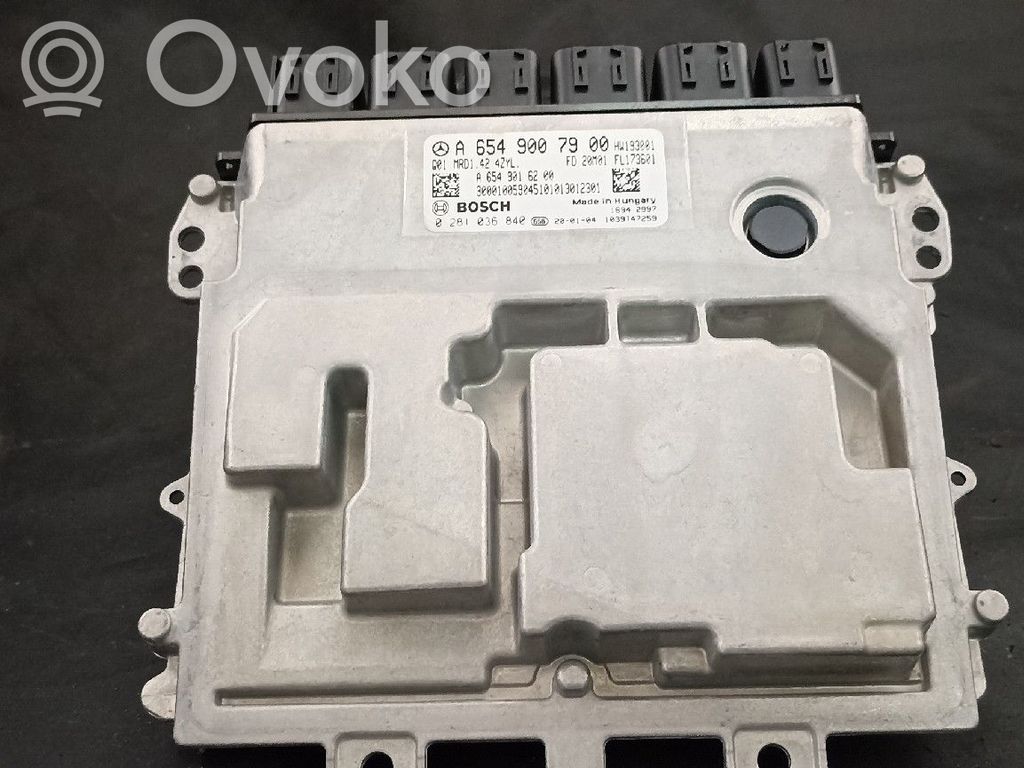 Mercedes-Benz C W205 Engine control unit/module 