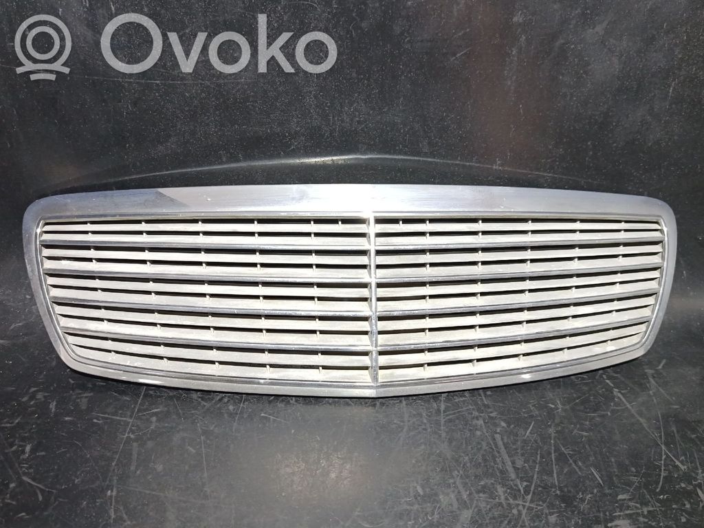 Mercedes-Benz E W211 Kühlergrill 