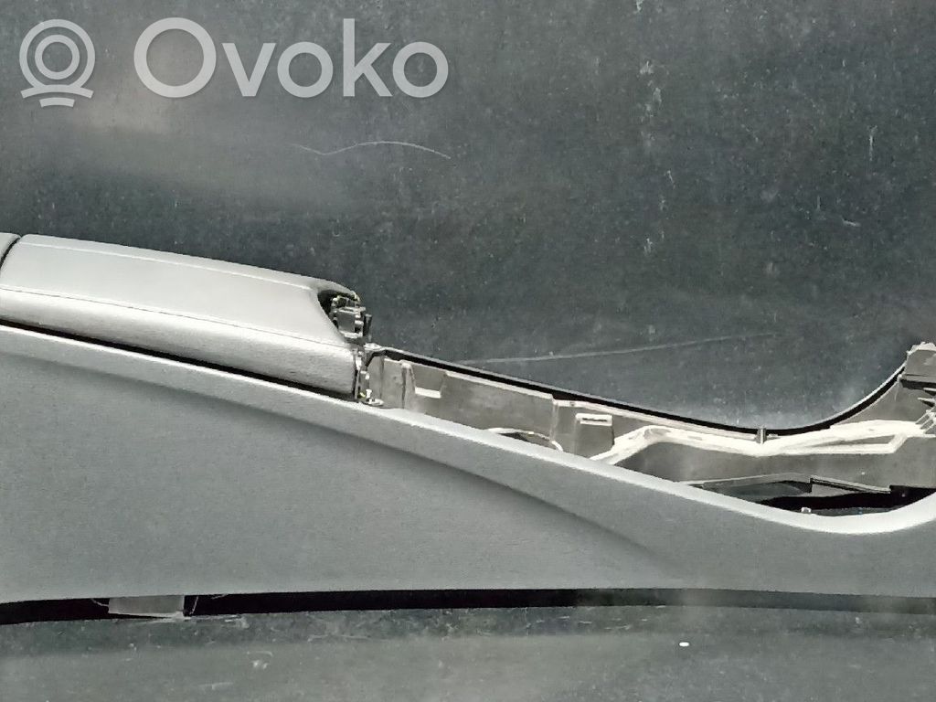 Podłokietnik tunelu środkowego   2056800650,PRETO9051