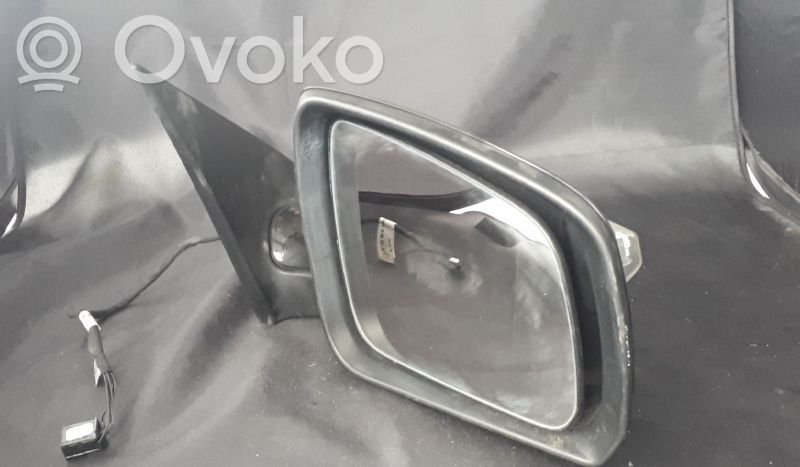 Mercedes-Benz C W204 Elektryczne lusterko boczne drzwi przednich 