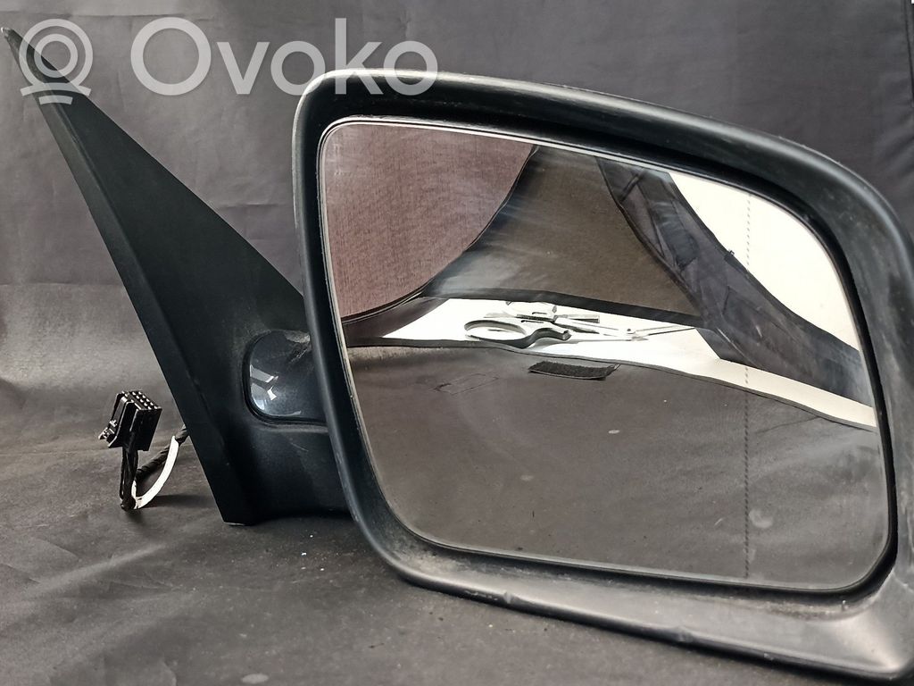 Mercedes-Benz C W204 Elektryczne lusterko boczne drzwi przednich 