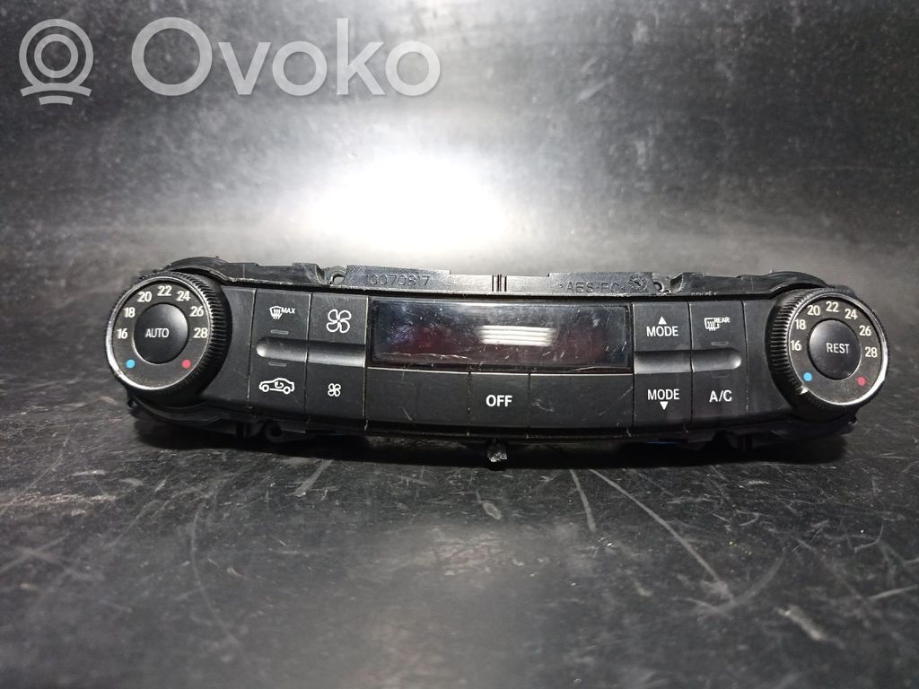 Climate control unit   2118302390,2118301390,2118301590,2118302090,2118303190