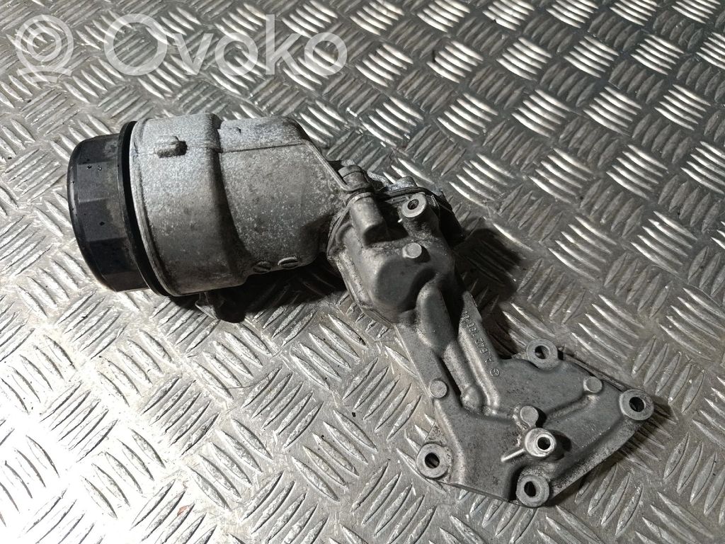 Mercedes-Benz Vito Viano W639 Mocowanie / uchwyt filtra oleju 