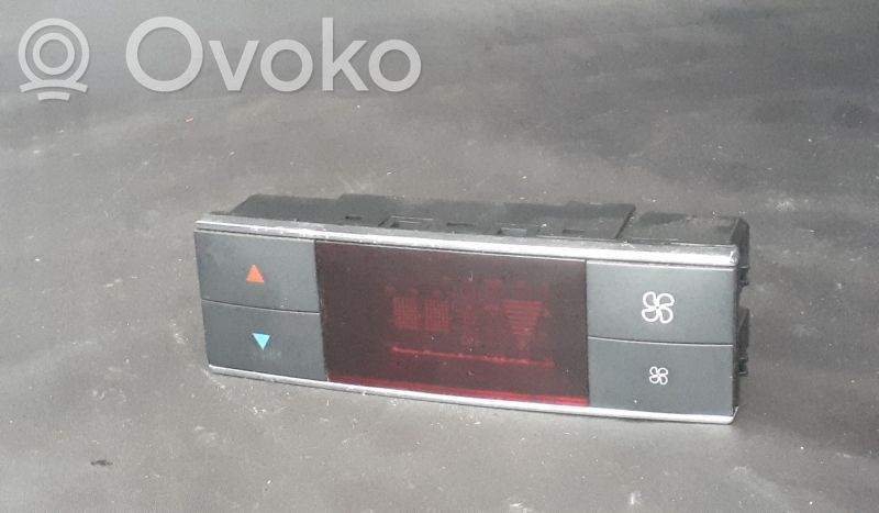 Mercedes-Benz C W204 Panel klimatyzacji 