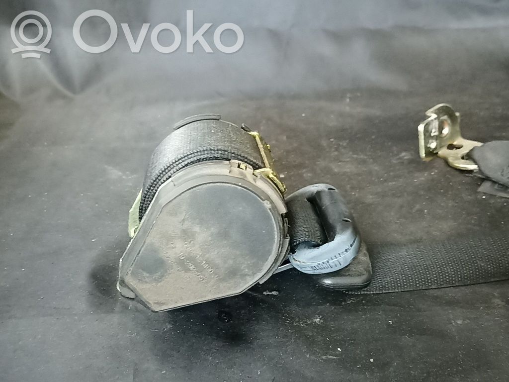 Mercedes-Benz C W202 Cinturón trasero 