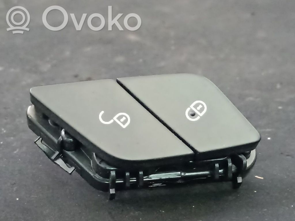 Mercedes-Benz C W205 Central locking switch button 
